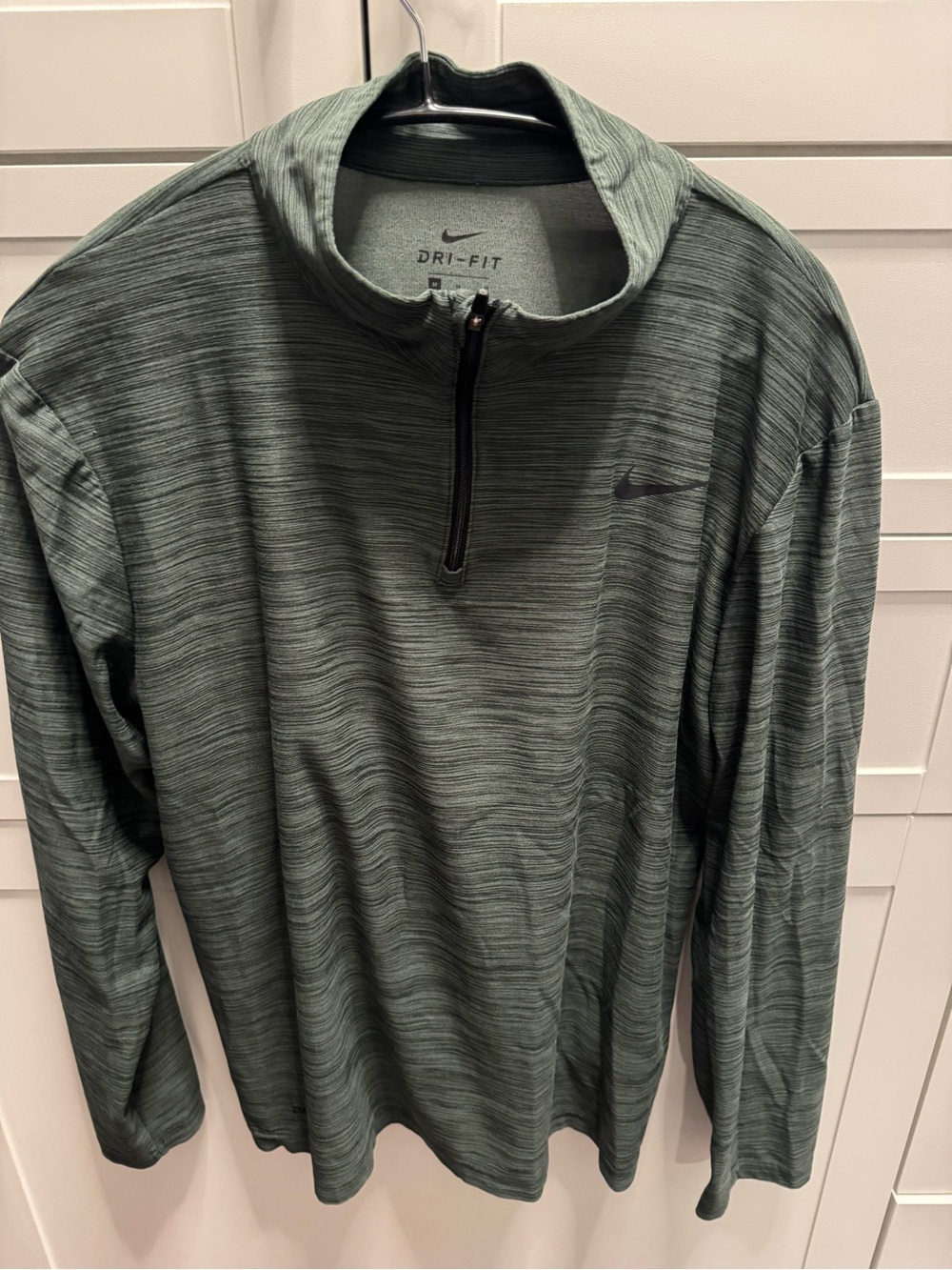 Nike Heathered Sage Green Quarter-Zip Dri-FIT Pullover Men’s Medium